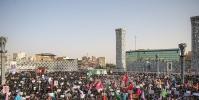 اجتماع بزرگ عفاف و حجاب در میدان امام حسین (ع) تهران برگزار شد